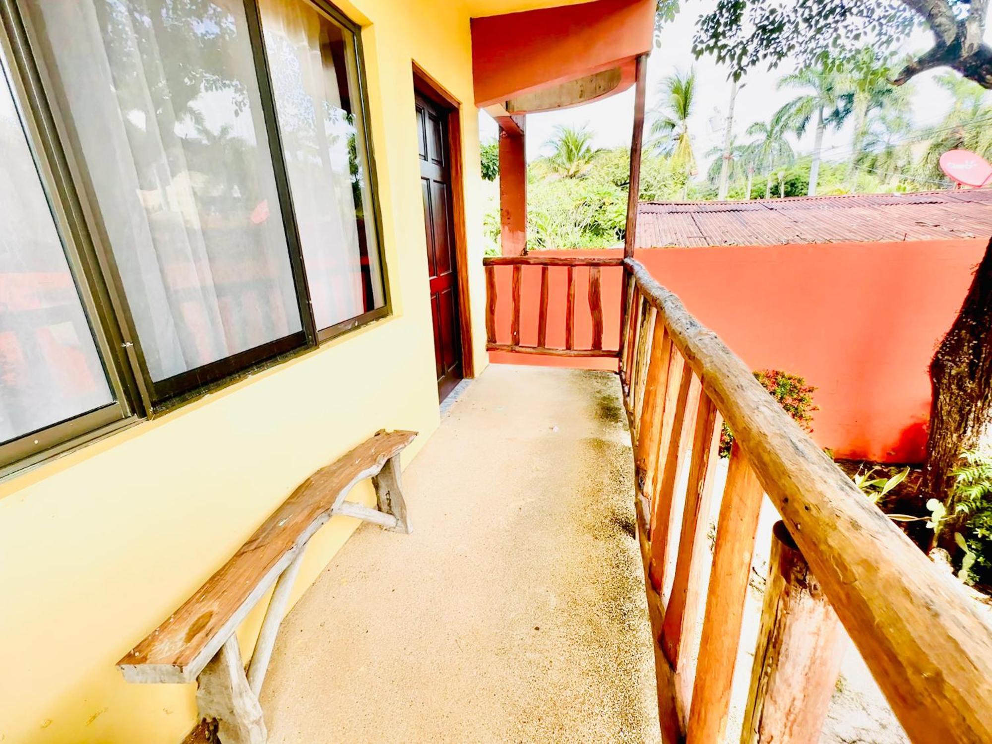 Hotel Georgi Cr Veintisiete de Abril 外观 照片